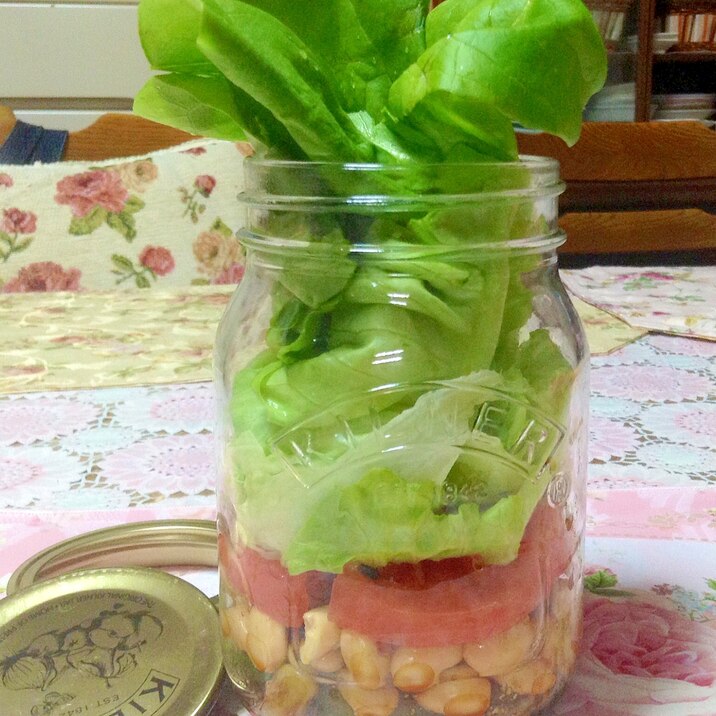 お豆と野菜のメイソンジャーサラダ♡